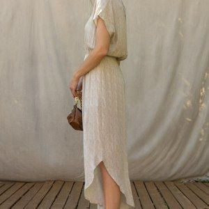 Gilli Short Sleeve V-neck Back Spaghetti Tie Abstract Jumpsuit - Light Grey