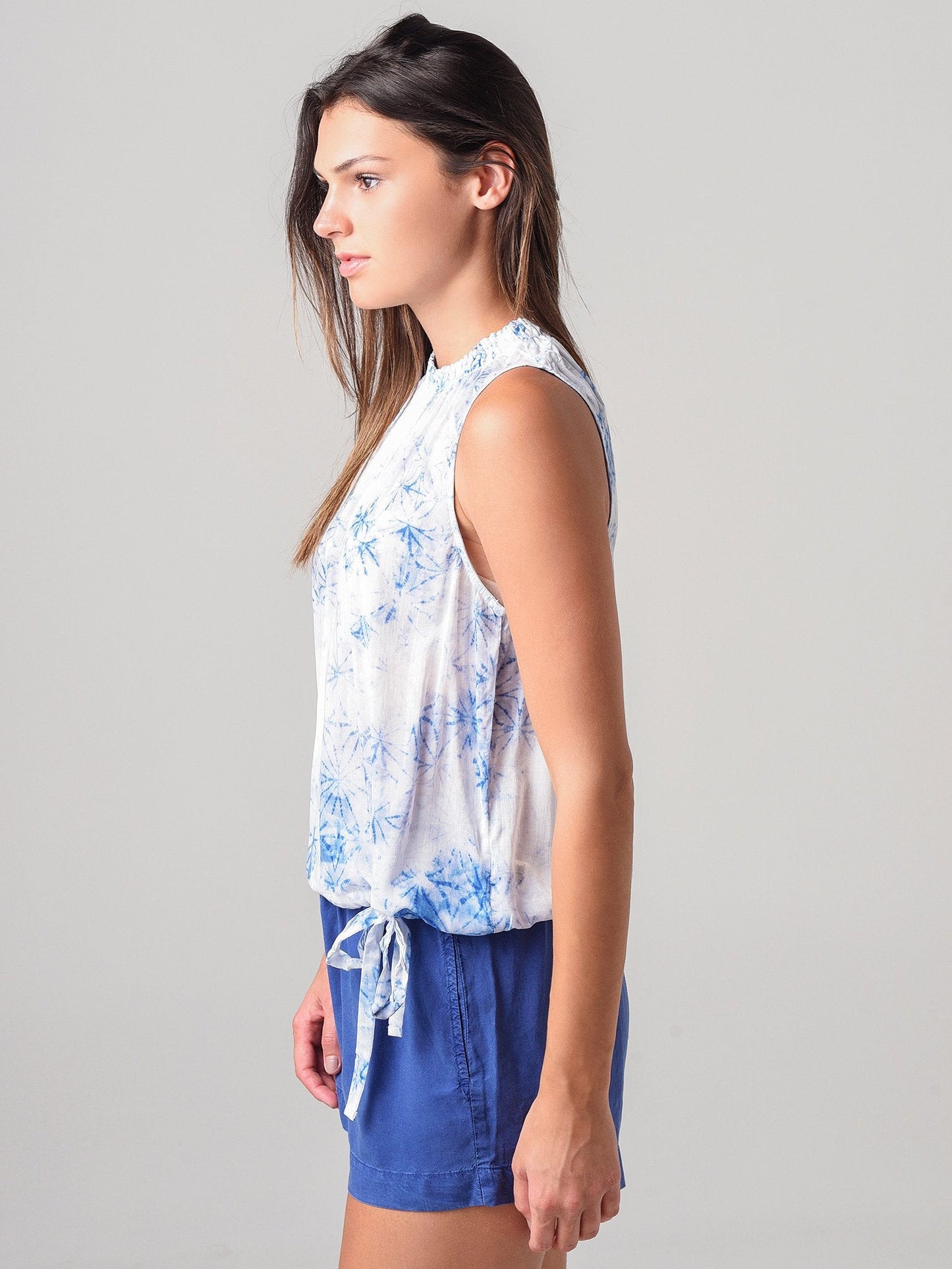 Bella Dahl Sleeveless Shirred Neck Top