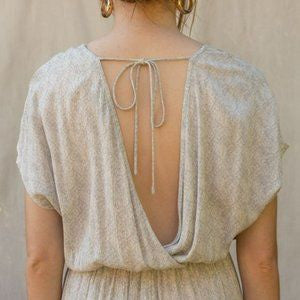 Gilli Short Sleeve V-neck Back Spaghetti Tie Abstract Jumpsuit - Light Grey