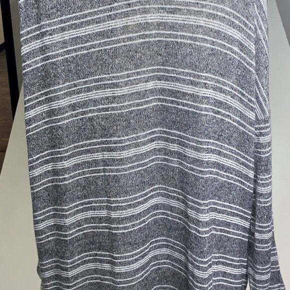 Others Follow Sweater - Gray