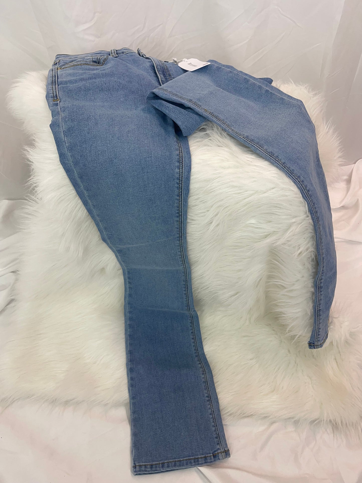 Morrison Denim Mid-rise Bootcut The Starlet in Runaway