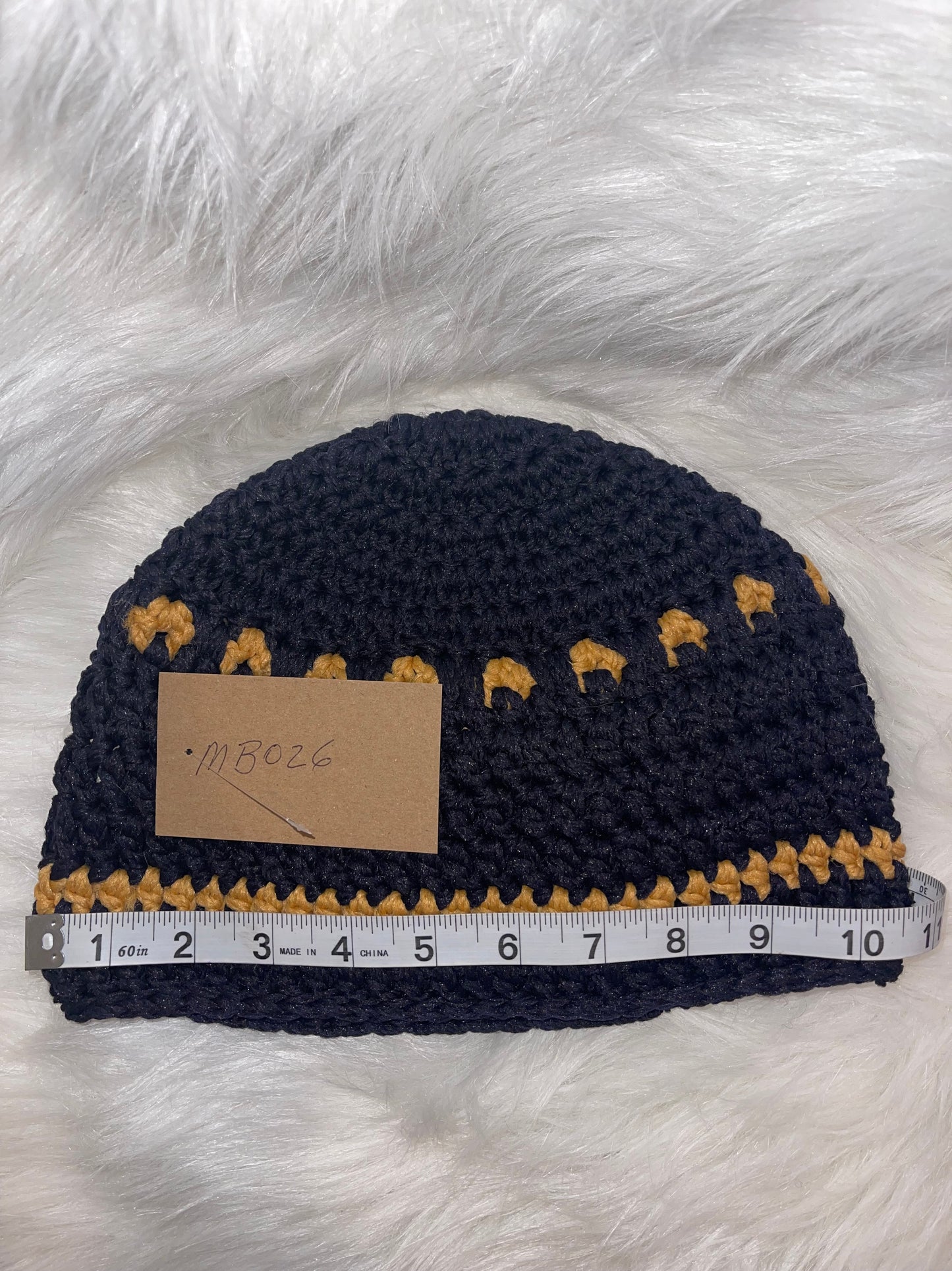 Maggie's Beanies - Black & Gold - MB026