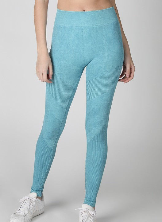 Nikibiki Premium Vintage Moto Jeggings