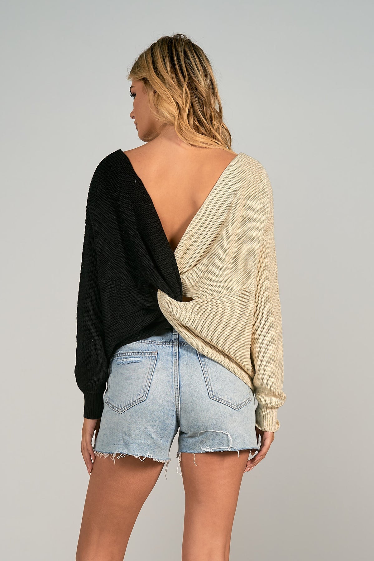 Elan Estelle Color Block Sweaterin Black and Natural