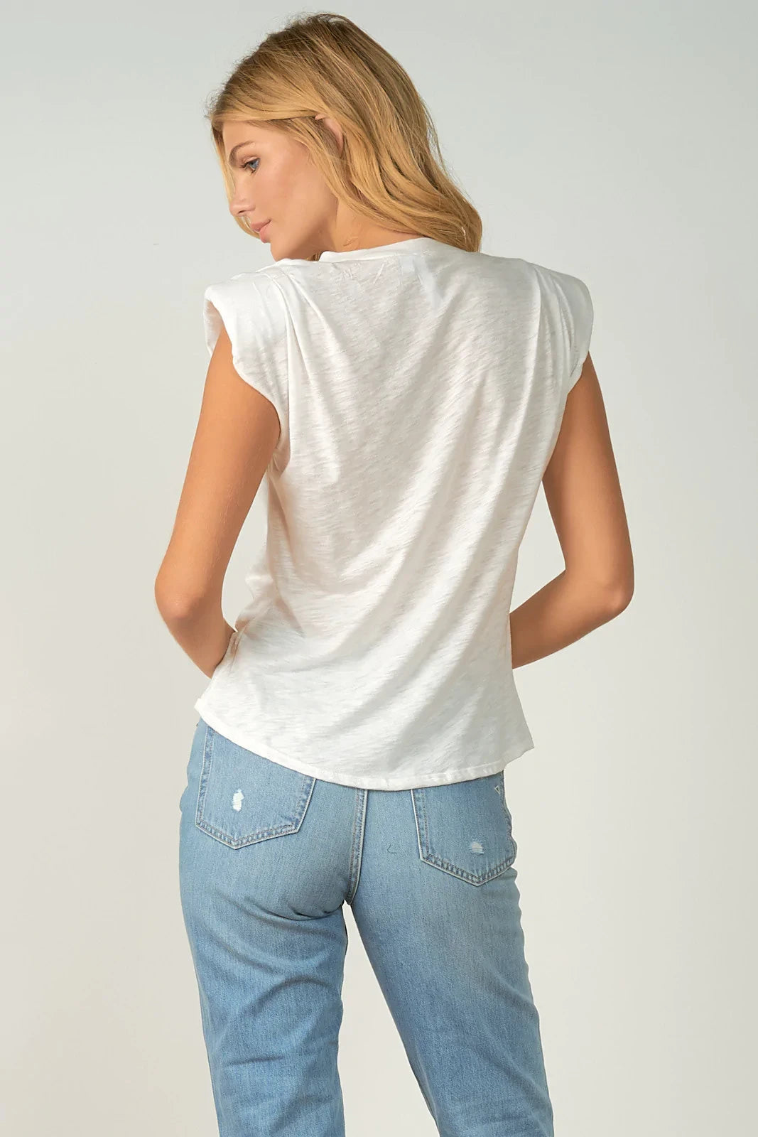 Elan S/S V-Neck Sasha Top - White